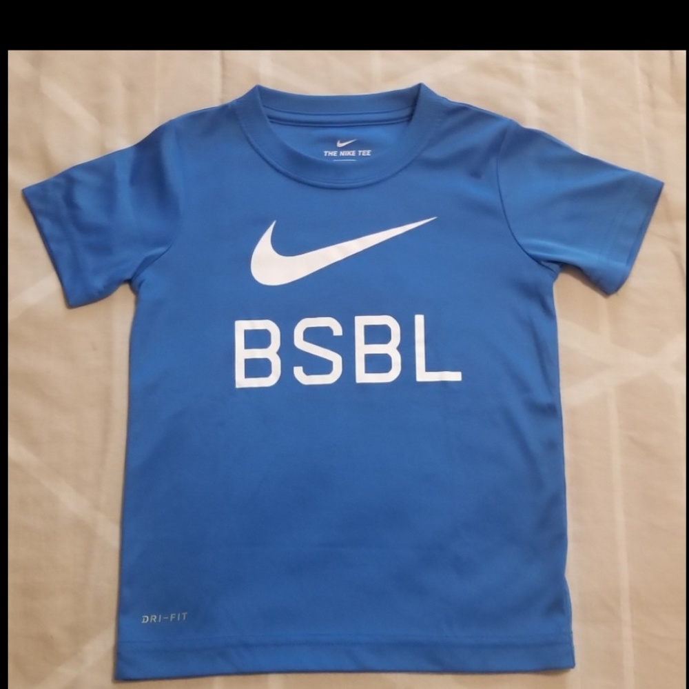 Light blue Nike DriFit Tee
